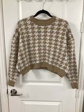 Motel Rocks Margo Jumper in Knit Houndstooth Brown Cropped Sweater